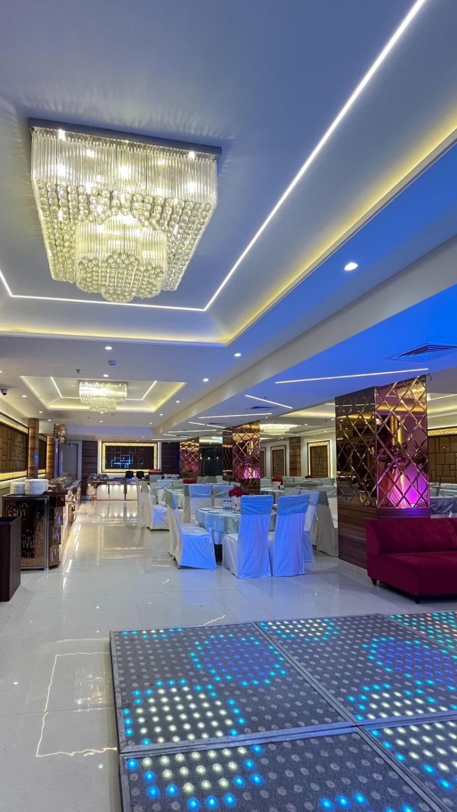 אמריצר Classio Royale By Io Hotels Near Golden Temple מראה חיצוני תמונה