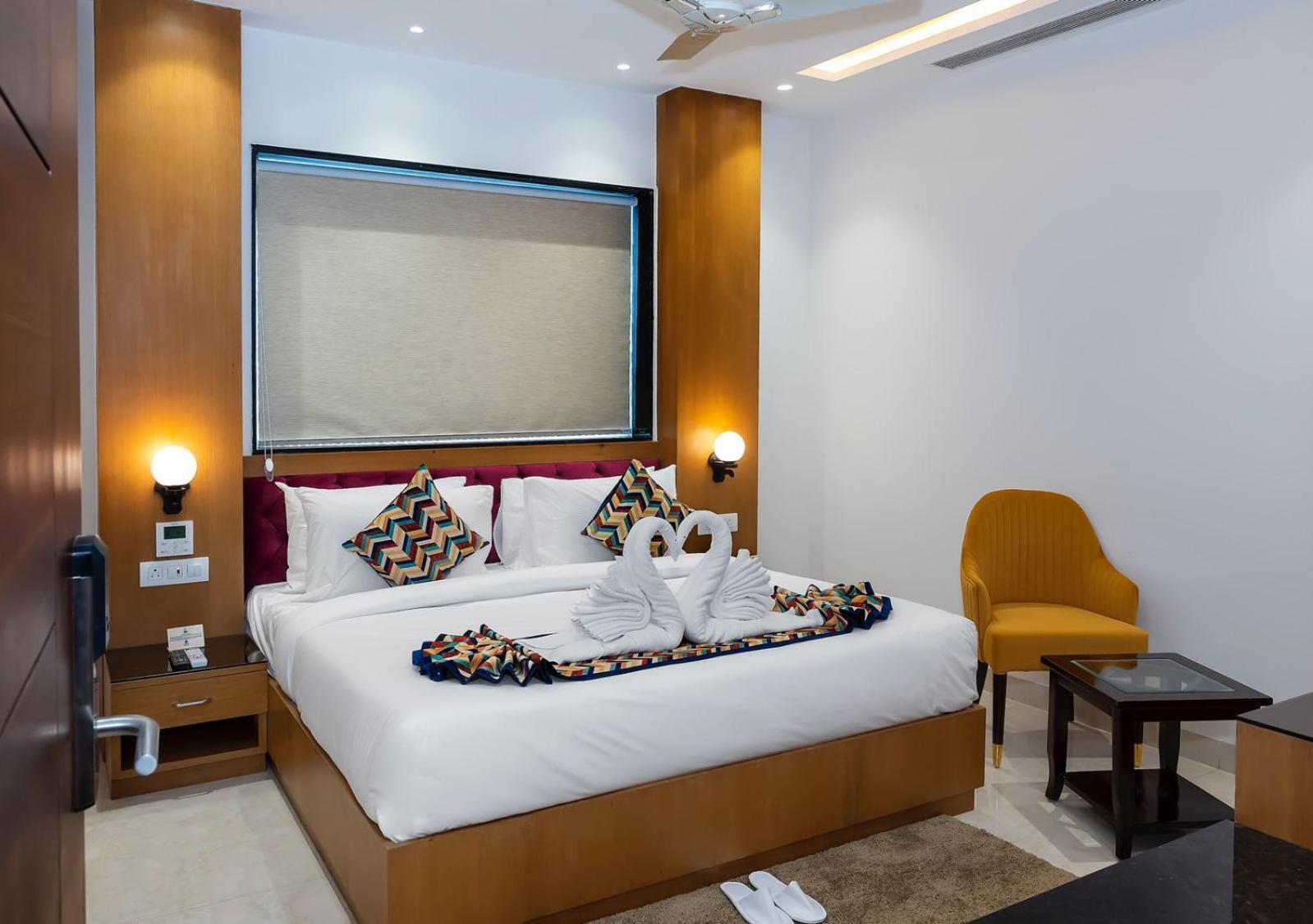 אמריצר Classio Royale By Io Hotels Near Golden Temple מראה חיצוני תמונה