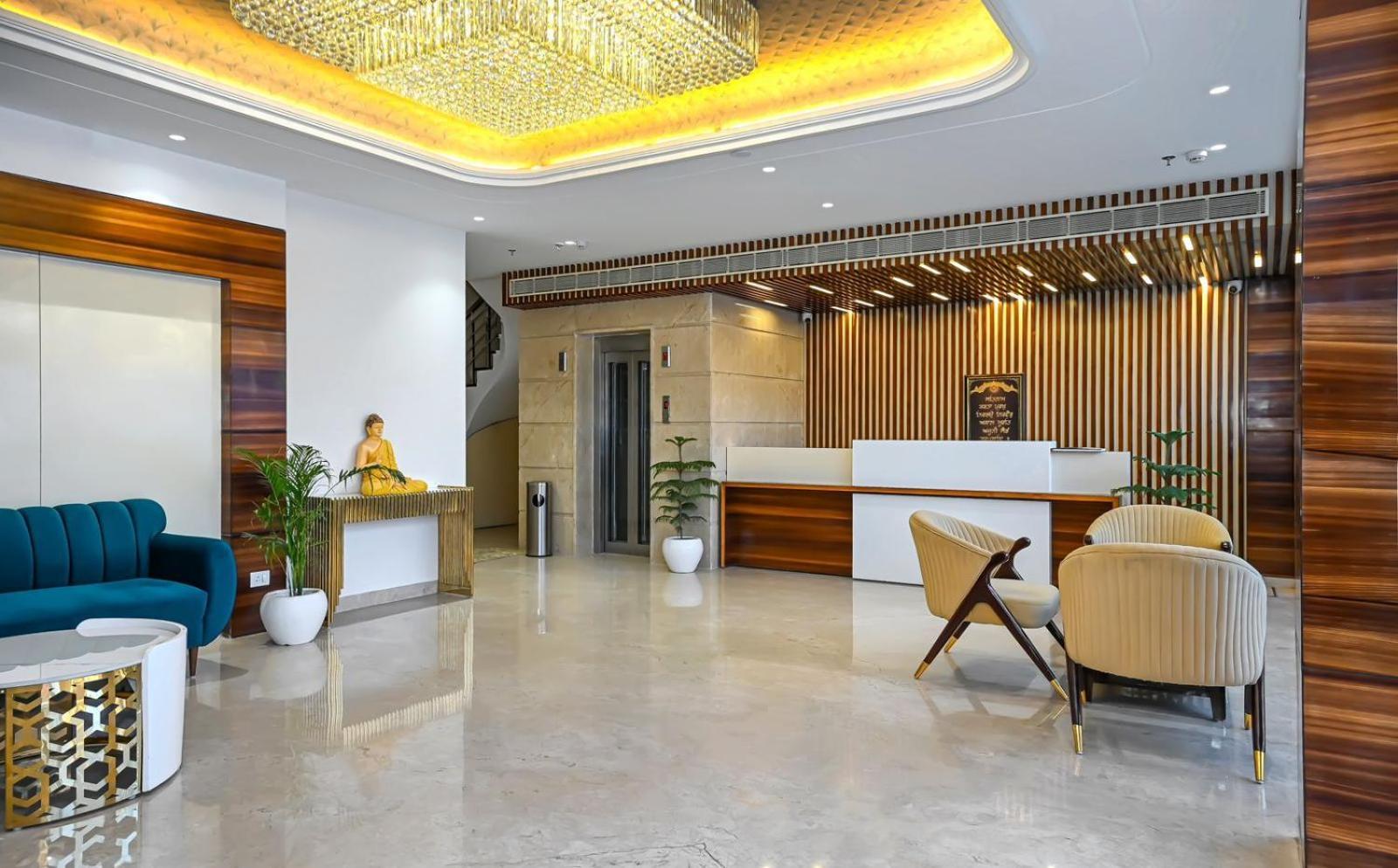 אמריצר Classio Royale By Io Hotels Near Golden Temple מראה חיצוני תמונה
