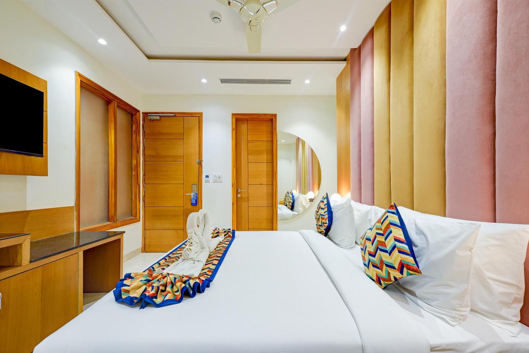 אמריצר Classio Royale By Io Hotels Near Golden Temple מראה חיצוני תמונה
